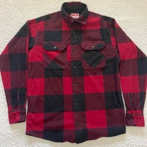 Wrangler Premium Quality Red Black Plaid Flannel Small